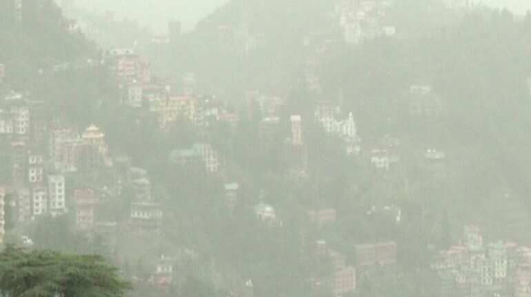 IMD predicts downpour for dust-covered Shimla IMD predicts downpour for dust-covered Shimla