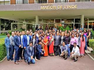 India, France to boost student exchange programme, says Sushma Swaraj