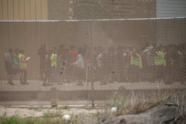 Armed man dead after attacking United States immigration jail