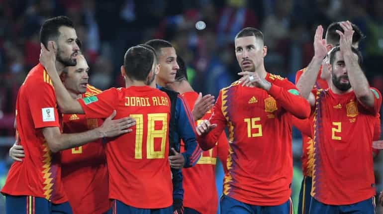 FIFA World Cup 2018: Spain enter last 16 as Iago Aspas scores last-gasp goal