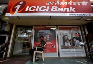 ICICI Bank shares jump 6 per cent as Chanda Kochhar quits 
