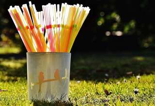 UK: Plastic straws, cotton buds and stirrers banned after months of delay