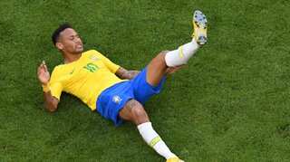 PSG's Neymar suffers groin strain, Mbappe bruises shoulder
