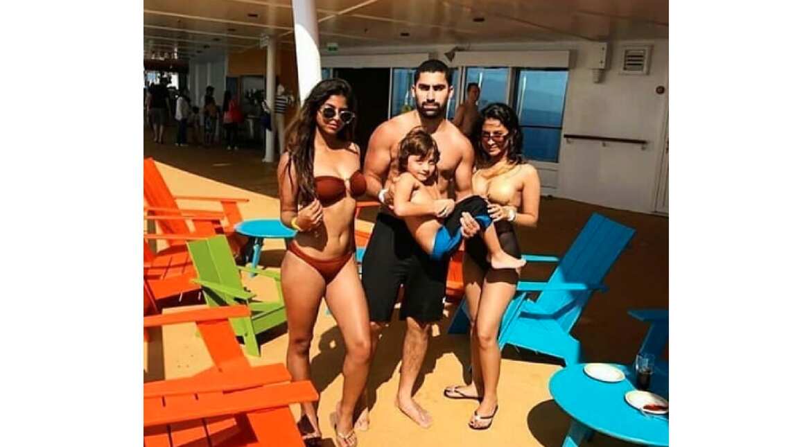 In photos: Shah Rukh Khan's daughter Suhana holidays with AbRam in Barcelona In photos: Shah Rukh Khan's daughter Suhana holidays with AbRam in Barcelona