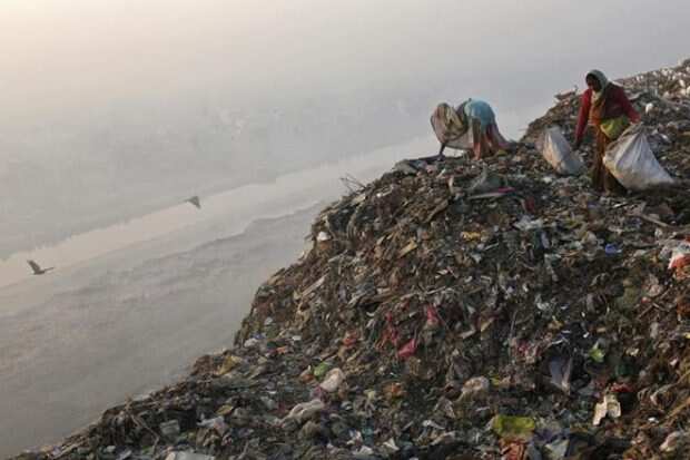 Delhi LG visits Okhla landfill site, review plan on its closure and redevelopment Delhi LG visits Okhla landfill site, review plan on its closure and redevelopment