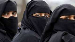 Political leaders reject Muslim Personal Law Board's proposal to set up a 'Shariat' court in every district