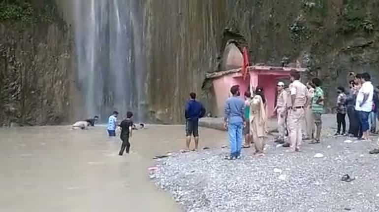 Seven killed, 29 injured in Jammu and Kashmir landslide