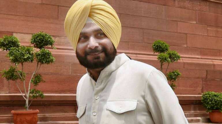 Navjot Singh Sidhu to attend Imran Khan's swearing-in ceremony Navjot Singh Sidhu to attend Imran Khan's swearing-in ceremony