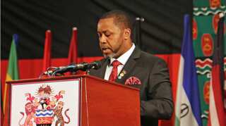 Malawi soldiers search mountain forests after plane carrying vice president disappears