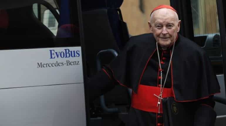 US cardinal steps down amid mushrooming sex abuse scandal