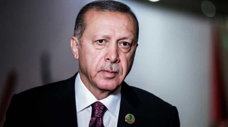 Erdogan threatens European Union with refugee influx if it criticises Syria operation