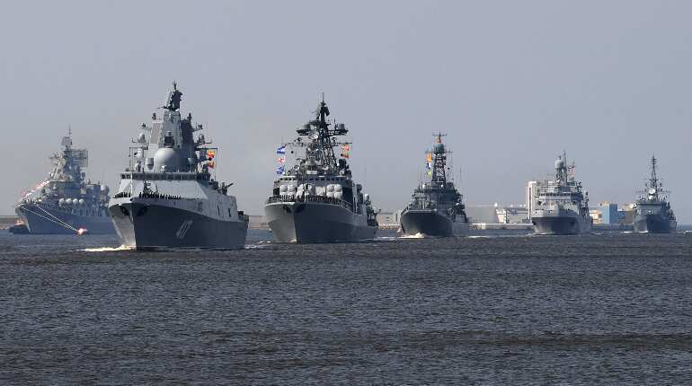 Russia accuses US of trying to violate its territorial waters