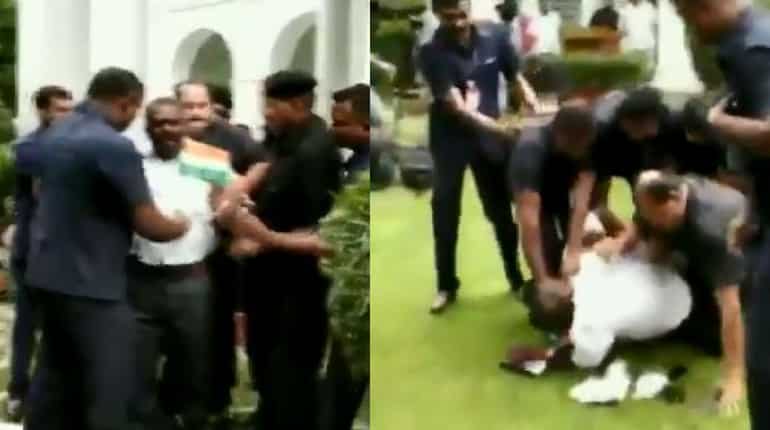 Delhi: Man with knife, India flag tries to enter Kerala House