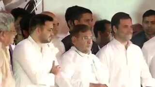 Bihar shelter home case: Rahul Gandhi, Arvind Kejriwal join RJD protest in Delhi