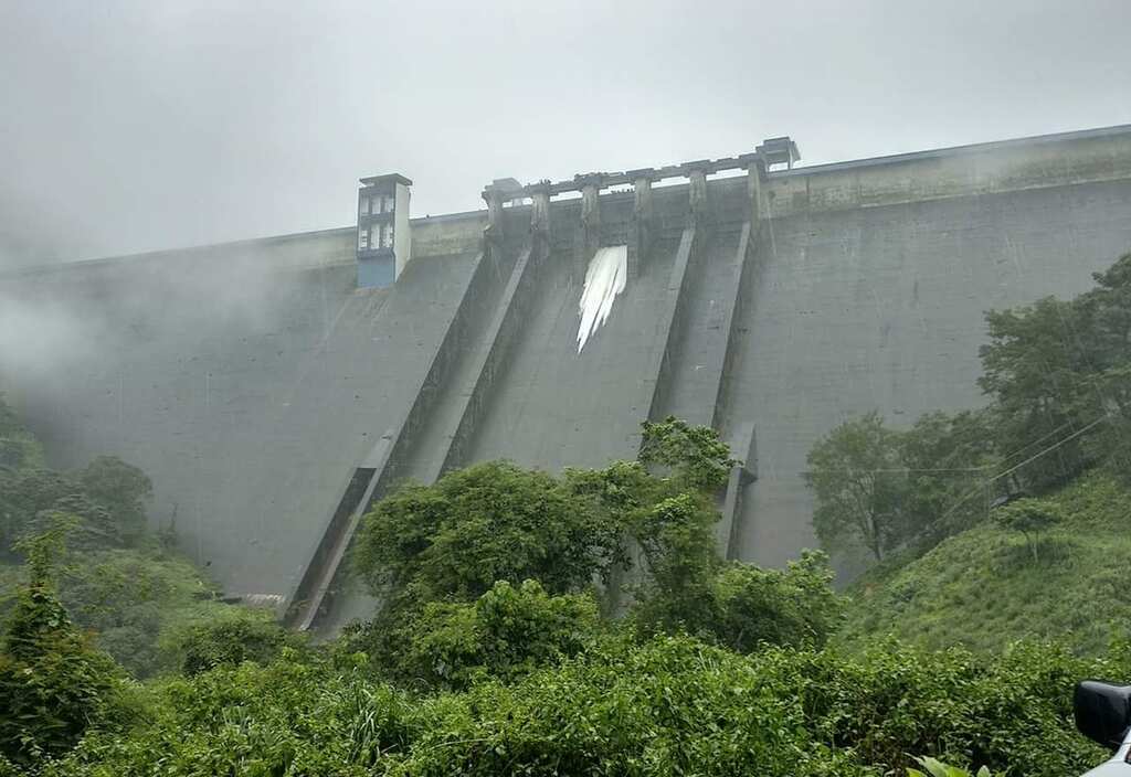 Pakistan asks India to share data of water inflow and discharge at Kishanganga dam