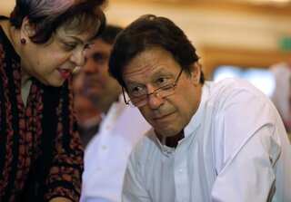 Pak PM Imran Khan seeks clarification from President Alvi on reports of spending 5 million rupees on breakfast