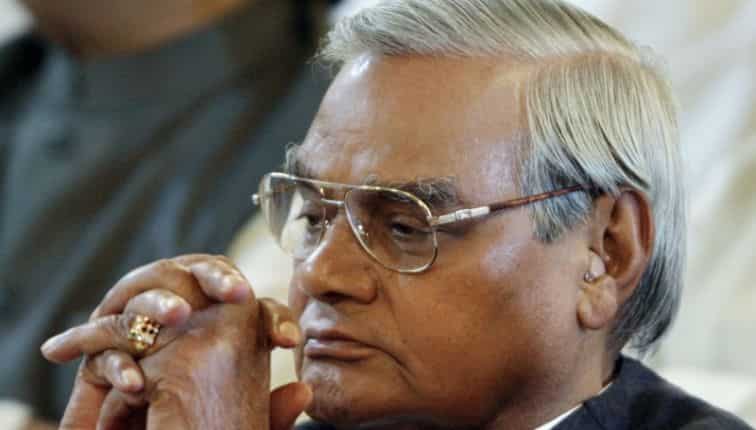 Vajpayee's niece snubs Karuna Shukla over 'politics on ashes' remark Vajpayee's niece snubs Karuna Shukla over 'politics on ashes' remark