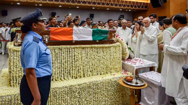 Leaders cutting across political parties attend the funeral
