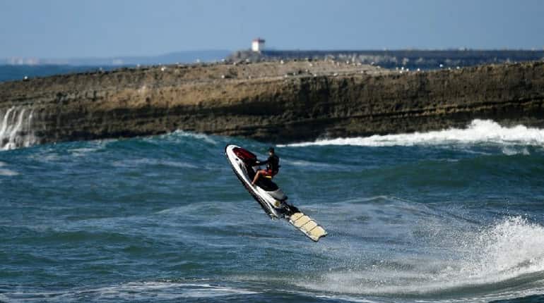 Jet-ski