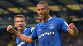 Richarlison strikes to boost Everton's top-four bid