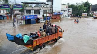 Kerala off the red alert as rain abates in flood-hit Kerala