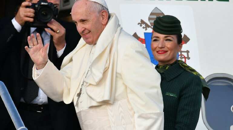 Pope Francis honours Holocaust victims in Lithuania
