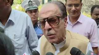 Governor's decision to dissolve assembly 'unconstitutional', Mehbooba should move court: Saifuddin Soz