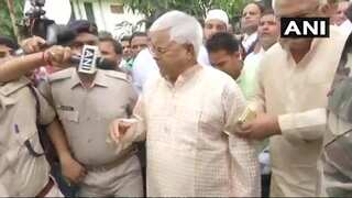 Fodder scam case: RJD chief Lalu Prasad Yadav surrenders before special CBI court