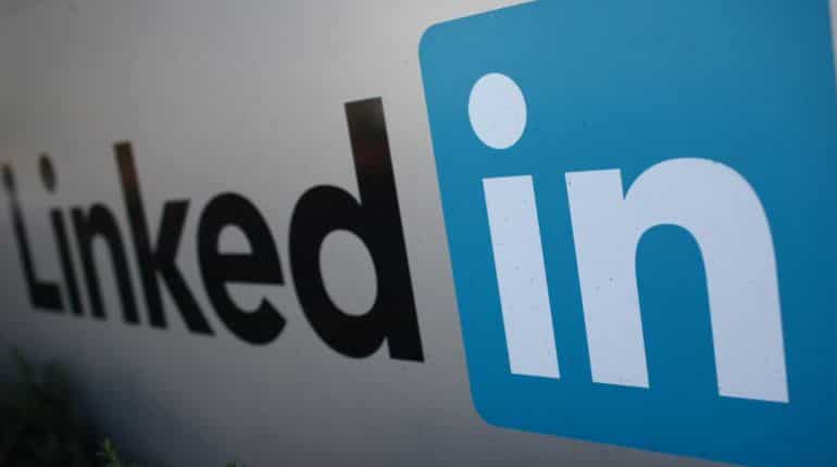 Open To Work Banner On Linkedin Biggest Red Flag For Candidate
