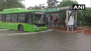 Heavy rains lash Delhi-NCR; more rains predicted