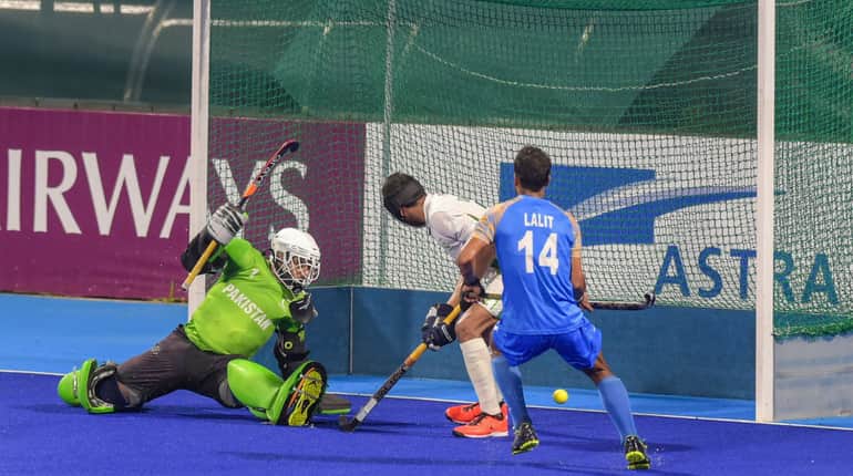 Asian Games 2018: India beat Pakistan 2-1 to win bronze in men's hockey Asian Games 2018: India beat Pakistan 2-1 to win bronze in men's hockey