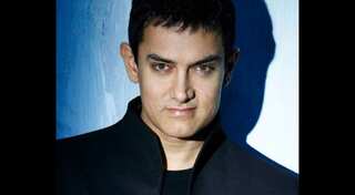 Aamir Khan unveils the motion poster of his next 'Lal Singh Chaddha'; co-stars Kareena Kapoor