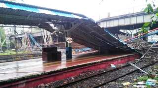 Under-construction bridge collapses in Bengal