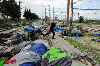 Migrants on Greek islands 'on edge of catastrophe': Council of Europe