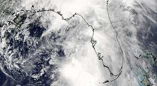 Heavy rain with strong wind, to lash southeast US as storm moves into Atlantic