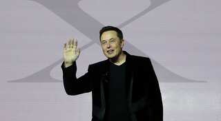 Tesla CEO may source Samsung battery for energy storage products