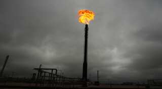 IEA sees oil market balance in 2016, surplus to re-emerge next year