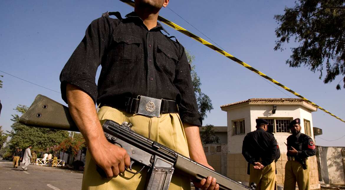 Afghan-Pak border sanctuary for terror groups: Pentagon Afghan-Pak border sanctuary for terror groups: Pentagon