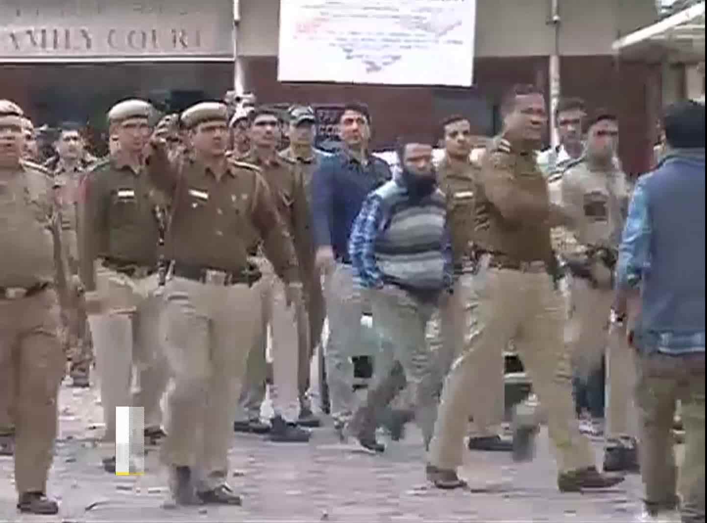 Delhi Blasts 2005: Court acquits two suspects; 10-year jail to Tariq ...
