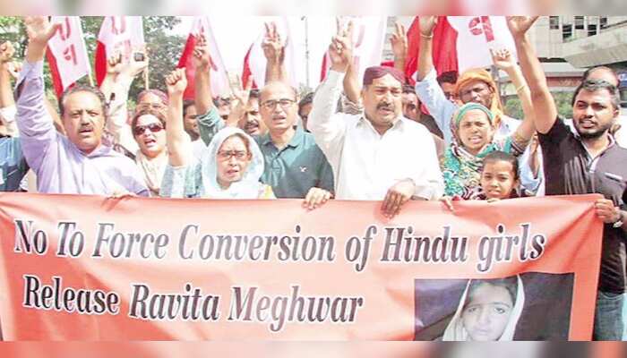 'Forced conversion' of minor girl creates uproar in Pakistan