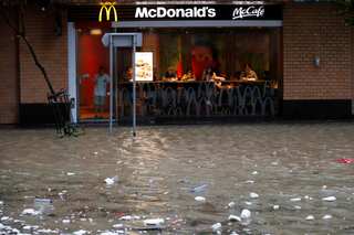 WATCH: Typhoon Hato hits Hong Kong, South China, 3 people killed