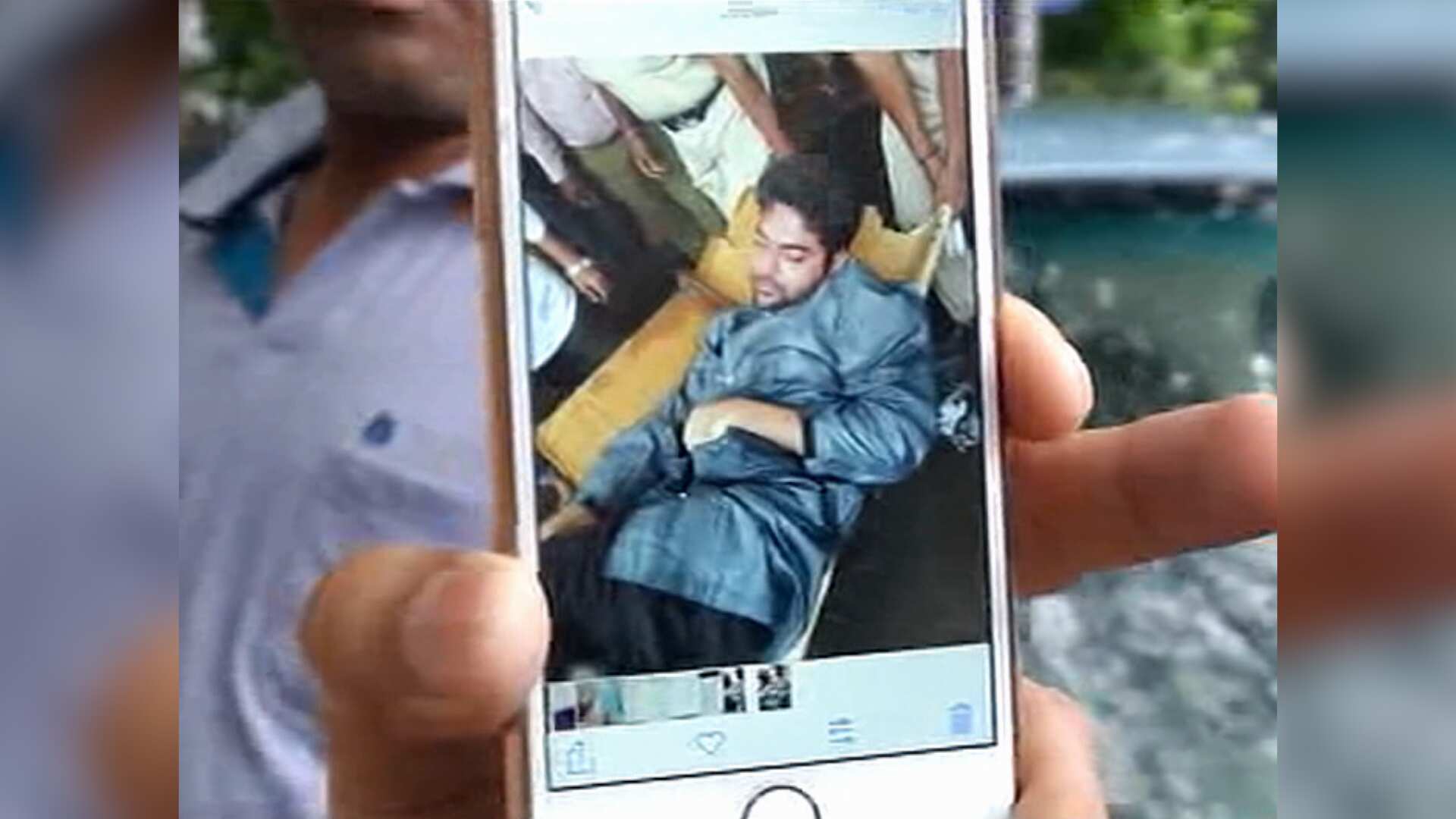 Watch: Lawyer dies of suffocation in car during Mumbai floods Watch: Lawyer dies of suffocation in car during Mumbai floods