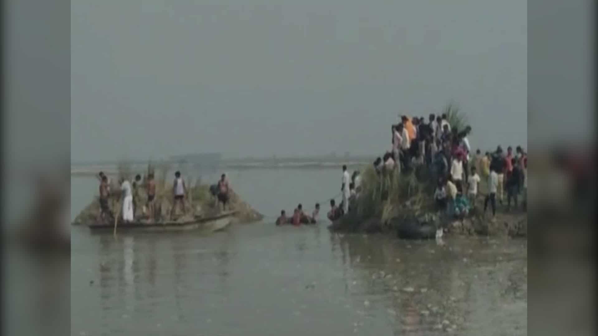 Uttar Pradesh: 20 bodies recovered after boat capsizes in Yamuna Uttar Pradesh: 20 bodies recovered after boat capsizes in Yamuna