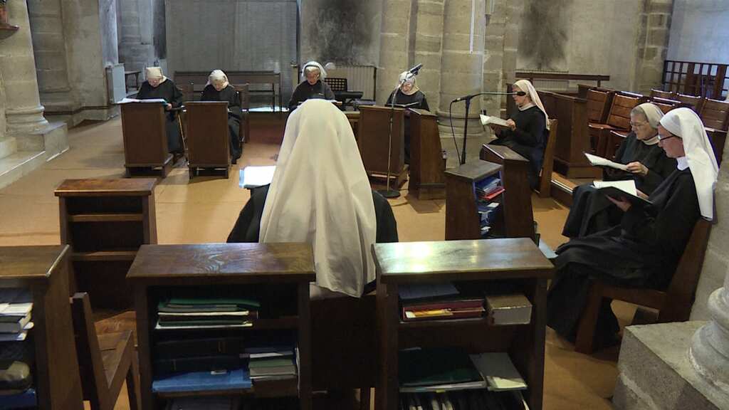 Monks and nuns make big business in France