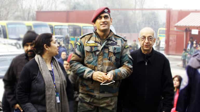 Watch: Lt. Col MS Dhoni visits school in J&K Watch: Lt. Col MS Dhoni visits school in J&K