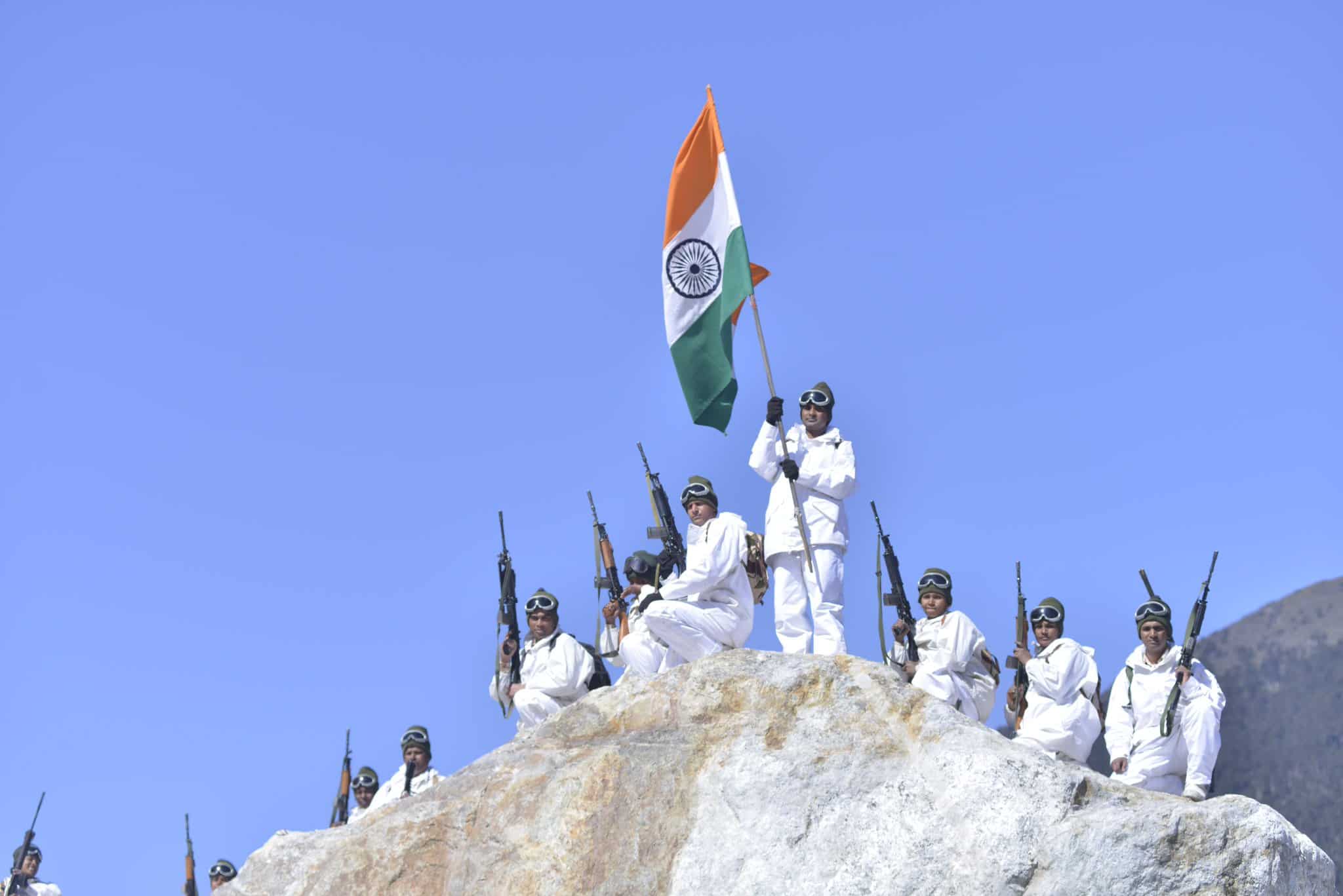 Watch: Himveers of Indo-Tibetan Border Police hoist tricolour in -30 degrees