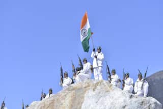 Watch: Himveers of Indo-Tibetan Border Police hoist tricolour in -30 degrees
