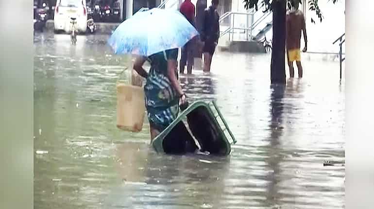 Under construction building collapses as rains lash Mumbai, 2 dead Under construction building collapses as rains lash Mumbai, 2 dead