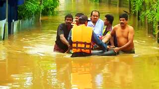 Kerala's situation is 'grave', says Supreme Court; Defence chiefs meet as death toll mounts to 94