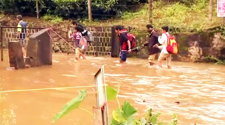 Video: Death toll in Kerala floods escalates to 167